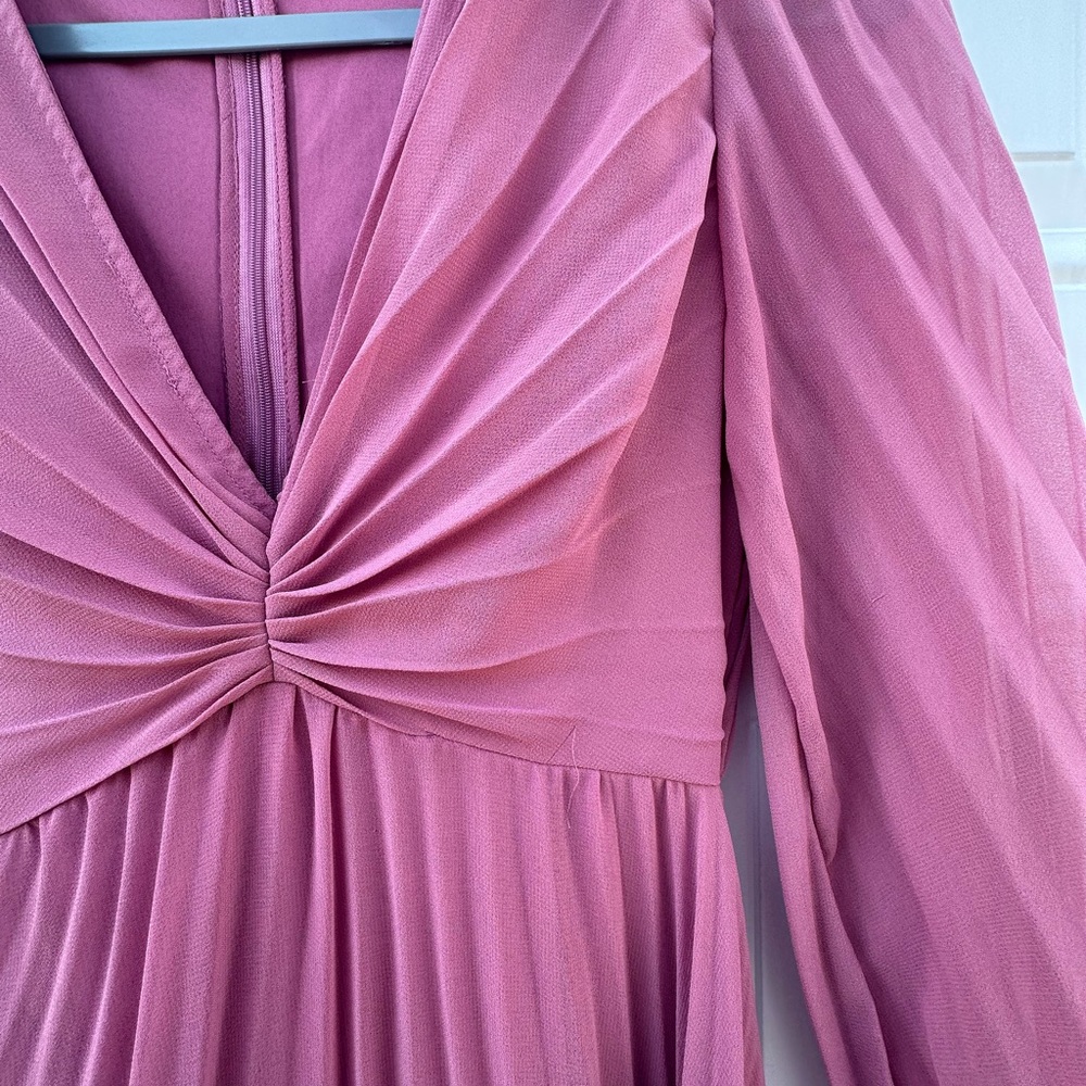 Asos Design Pleated Bodice Plunge Neck Midi Dress in Rose - Picture 8 of 8